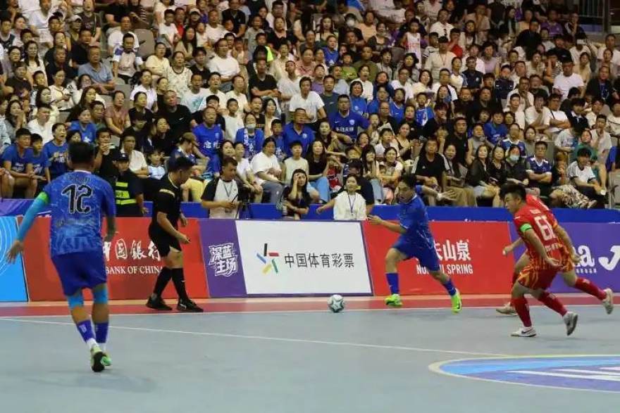 从控球率到冲刺次数：赛季中段数据解读的三条主线